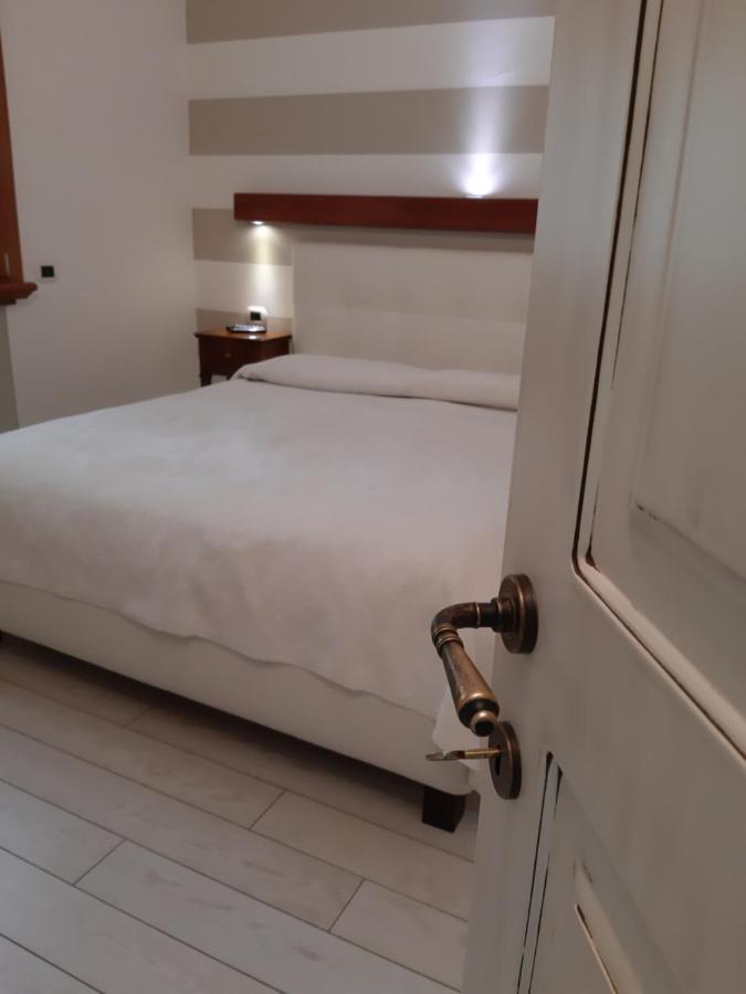Sweet Appartment Di Guido Peschiera del Garda Extérieur photo